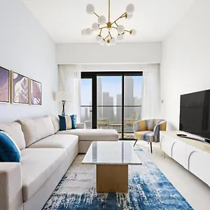 apt-luxurious-with-burj-khalifa-view.sharjah-hotels.com/